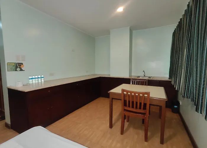 Oftana Near Oakridge Hotel *