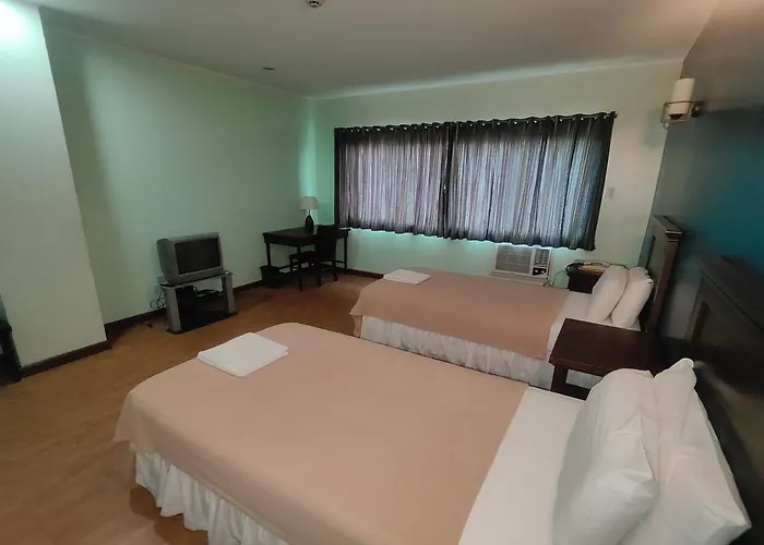 Hotel Oftana Near Oakridge *