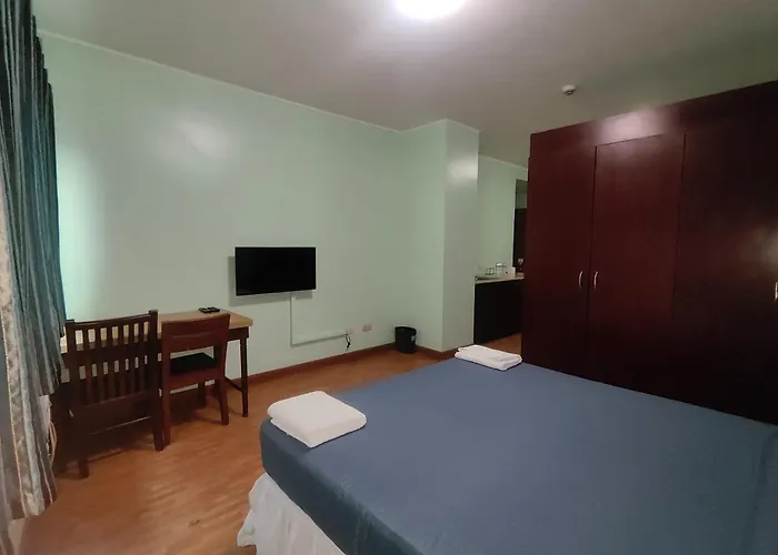 Hotel Oftana Near Oakridge *