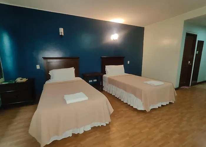 Hotel Oftana Near Oakridge